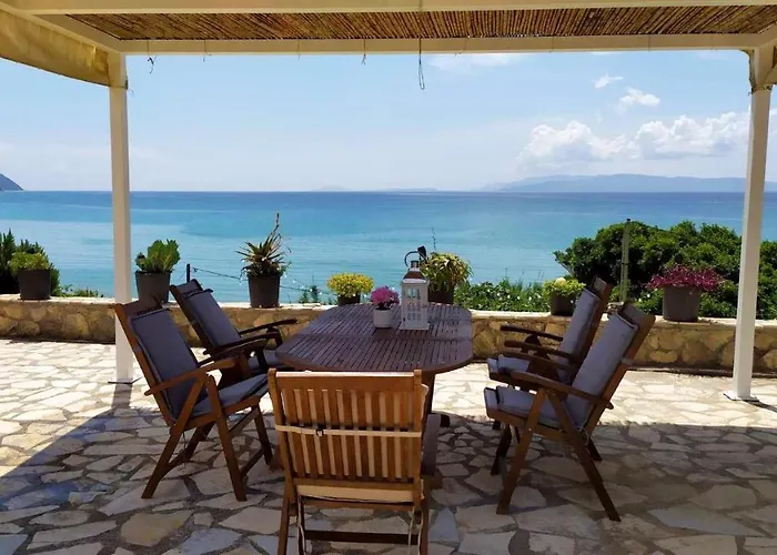 Nikos & Spiros Τραπεζάκι