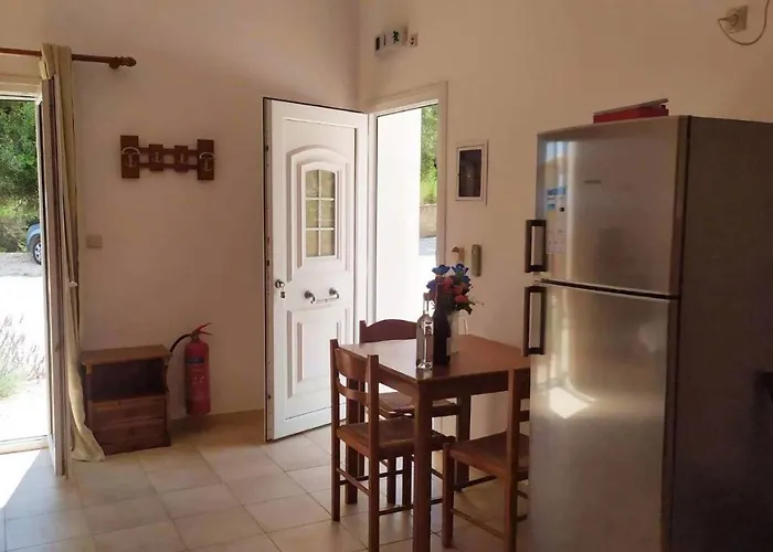 Nikos & Spiros Τραπεζάκι